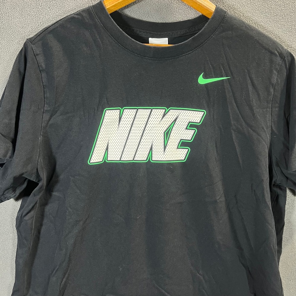 Nike Mens Graphic T-Shirt Black Green Logo Short Sleeve Crew Neck Size Large